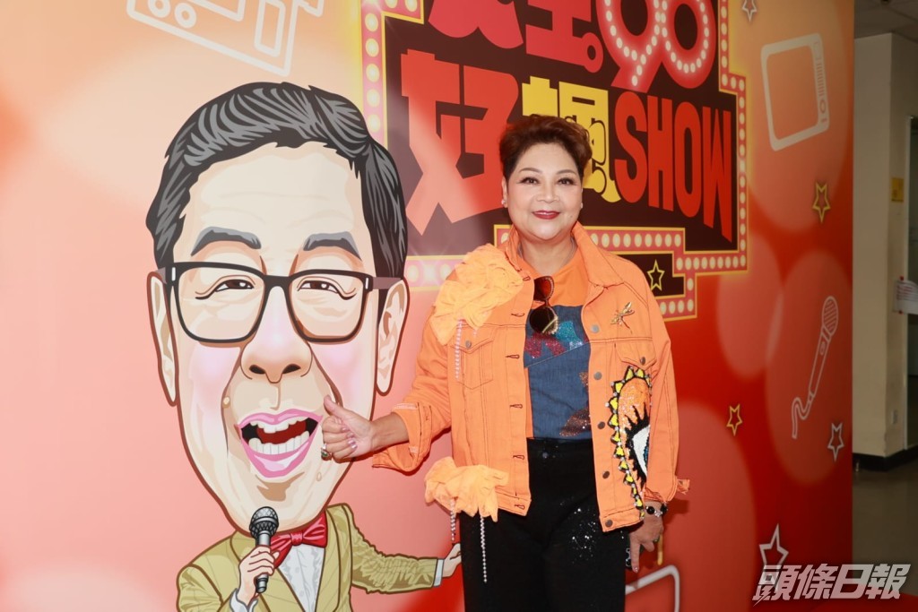 康復後昨晚出席胡楓的節目。